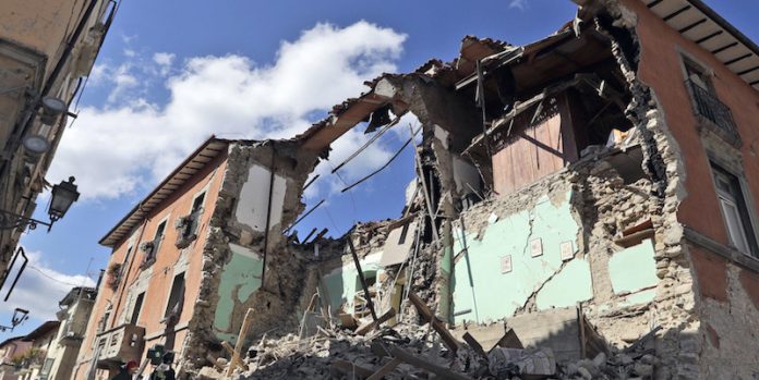PAS 4 VITESH/ Kantieri më i madh europian për rindërtimin pas tërmetit ka kryer vetëm 8% të punimeve