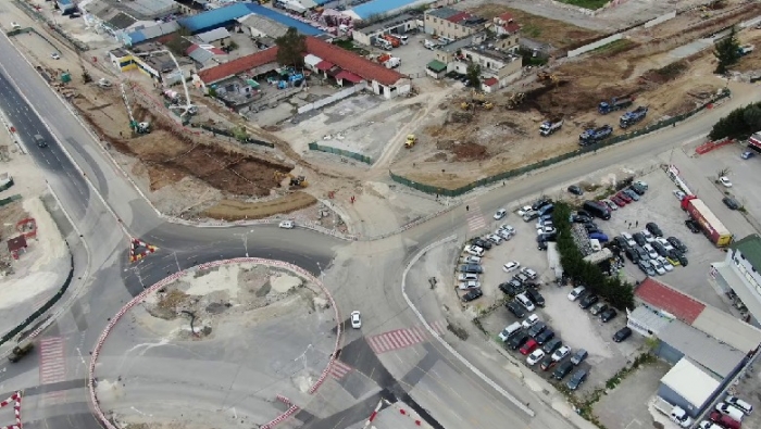 NDËRTIMI I LOTIT III TE UNAZA E RE/ Të shtunën mbyllet ish- sheshi Shqiponja, rekomandohen rrugët alternative