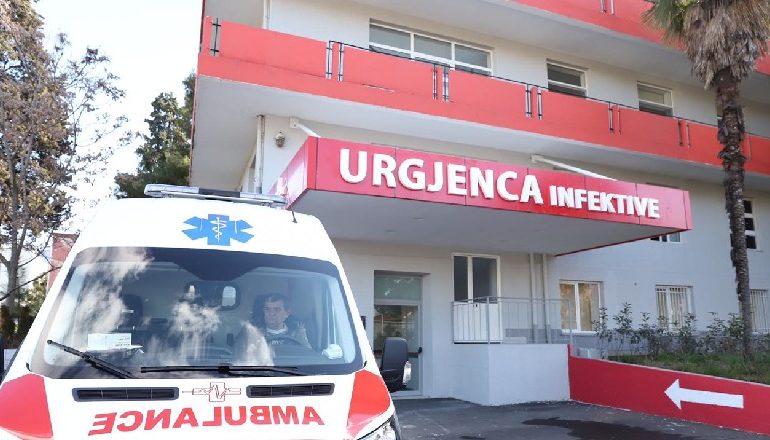 “SILVA BINO MUND TË DALË NESËR NGA SPITALI”/ Gazetari tregon se çfarë ndodh në Infektiv: Sot vetëm 1 urgjencë, një trup i pajetë u çua në morg