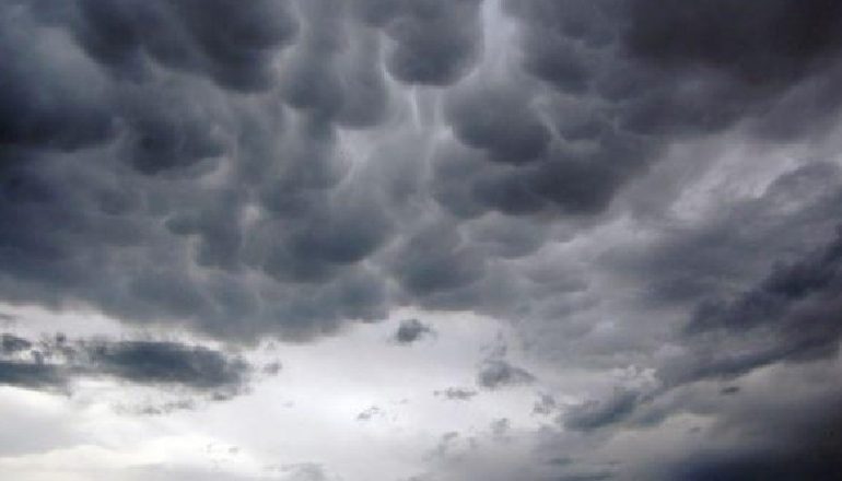RRITJE E TEMPERATURAVE/ Mëngjesi me vranësira dhe reshje shiu në disa zona, ja parashikimi i motit për të dielën