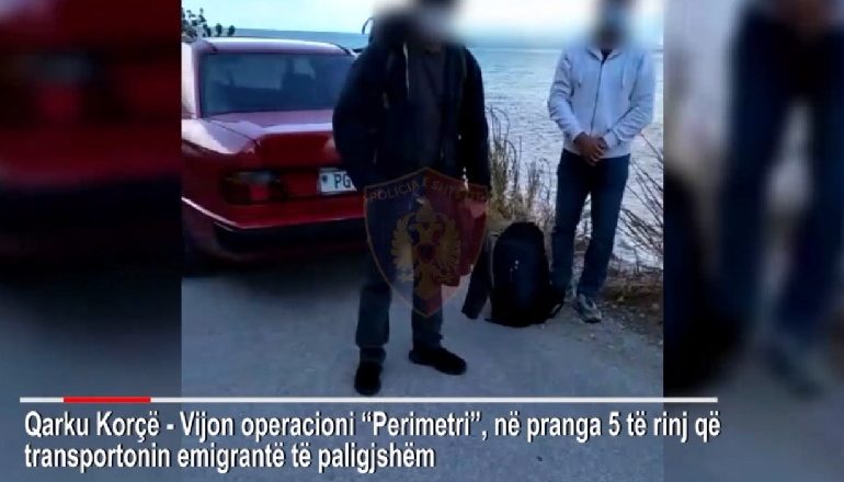 TRANSPORTONIN 25 EMIGRANTË TË PALIGJSHËM/ Në pranga 5 trafikantë në Korçë. Merrnin 500 euro për çdo person…
