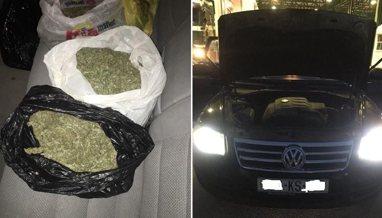 PO TRANSPORTONTE 3 KILOGRAM MARIJUANË DREJT KOSOVËS/ Arresohet shqiptari në Morinë