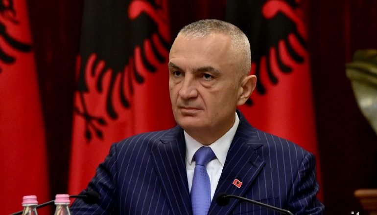 SKANDALI I METËS ME NËNSHTETËSINË “ALARMOI” BRUKSELIN/ KE ndërhyri për të ndaluar dhënien e pasaportave pa protokolle sigurie