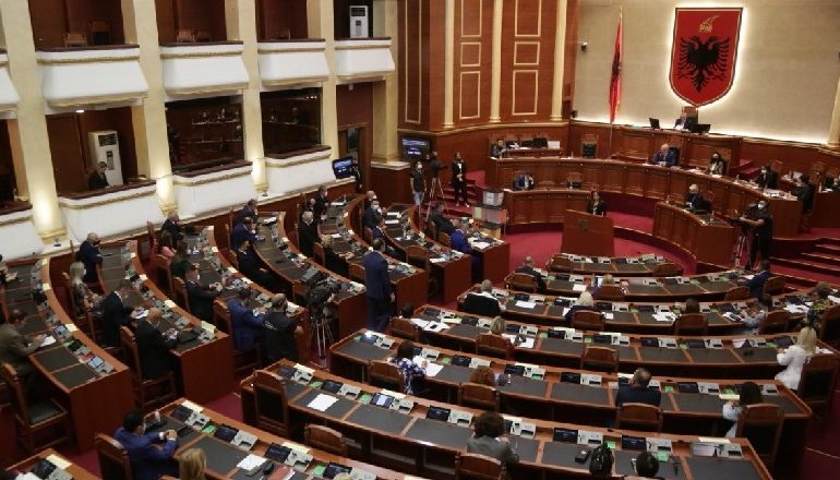 KRIJOHET KQZ-JA E RE/ Komisionerit Shtetëror zgjidhet Ilirjan Celibashi