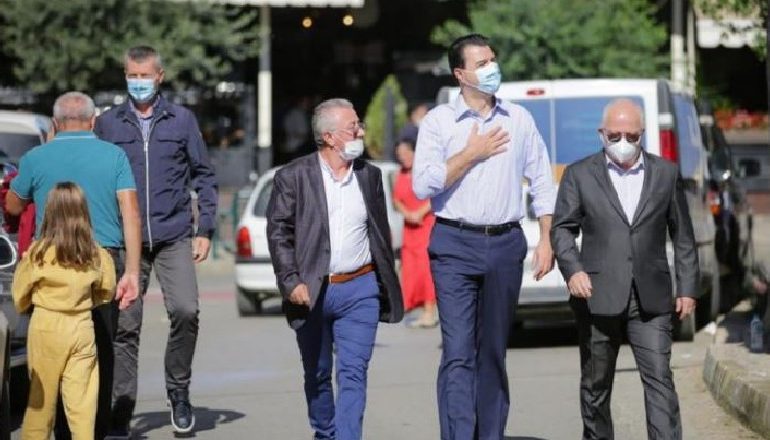 TË PATHËNAT E TIRANËS/ Pse baza është e pakënaqur me zyrtarët në PD dhe pse nuk po pranon as të rinjtë