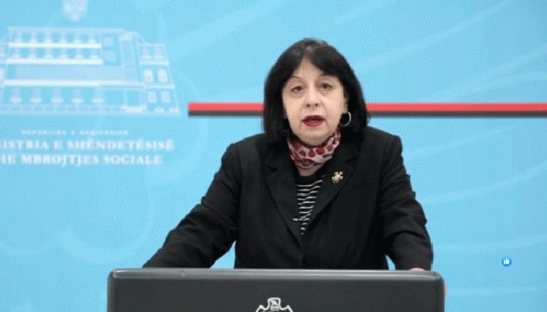 MASKAT DETYRIM NË ÇDO AMBIENT/ Sivla Bino: Vendim që vjen në kohën e duhur. Përdorni maskat prej tekstili, përjashtim…