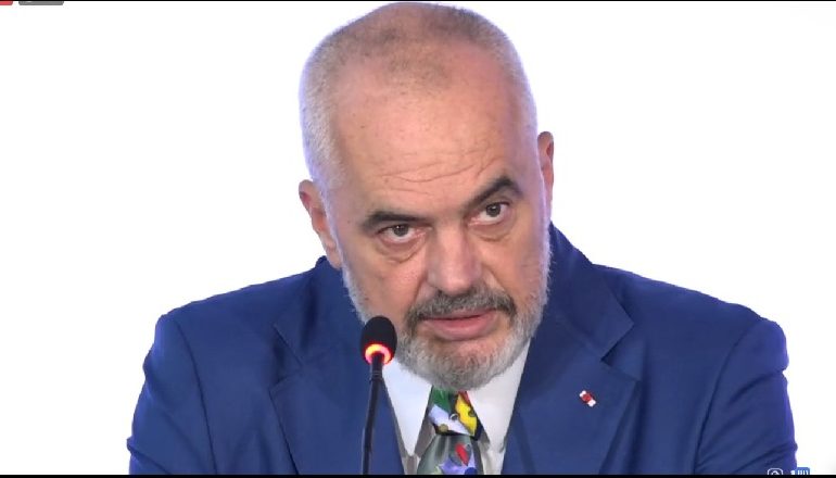 VIZITA NË GJERMANI/ Rama: Me Merkel kam komunikim të vazhdueshëm, mos dëgjoni pusetën dixhitale të Saliut