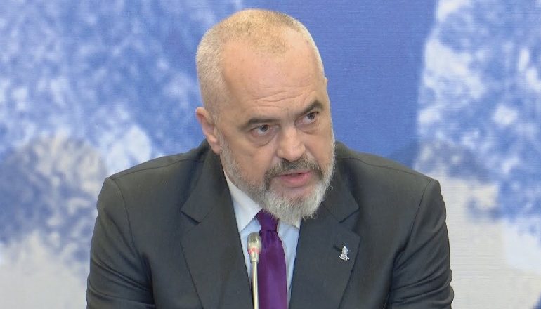 “ULEMI TË DISKUTOJMË PËR…”/ Rama u drejtohet naftëtarëve: E thjeshtë, dilni nga greva dhe do vij unë vetë tek ju menjëherë