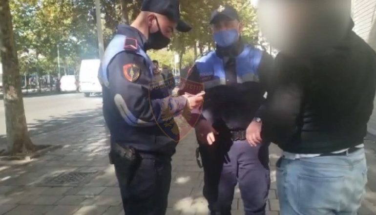 MASKAT ME DETYRIM/ Rriten të gjobiturit, 844 qytetarë në 24 orë (VIDEO)