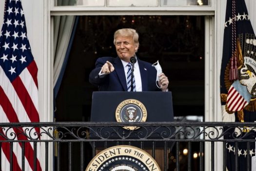 SHËROHET DONALD TRUMP/ Mjeku: Presidenti negativ në testin ndaj COVID-19, ekspertët ngrenë dyshime