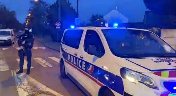 TRONDITËSE NË FRANCË/ Mësuesit i pritet koka në mes të Parisit, ja SHKAKU i pabesueshëm