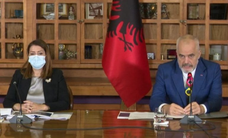 KORONAVIRUSI/ Rama: Masa për punonjësit e shtetit më e rëndë se për qytetarët