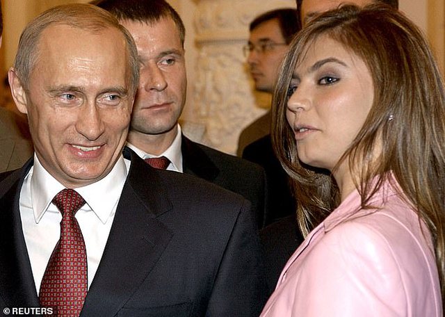 RUSËT E SHQETËSUAR/ Zhduket papritur e dashura e Putin (FOTOT)