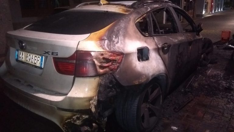 DALIN DETAJE TË REJA RRETH NGJARJES NË POGRADEC/ Zbardhet dëshmia e biznesmenit që iu dogj “BMW X6”