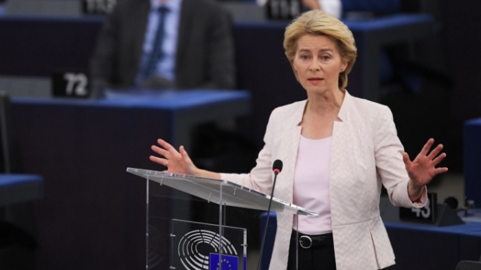 COVID-19/ Një person i stafit rezulton POZITIV, karantinohet presidentja e KE