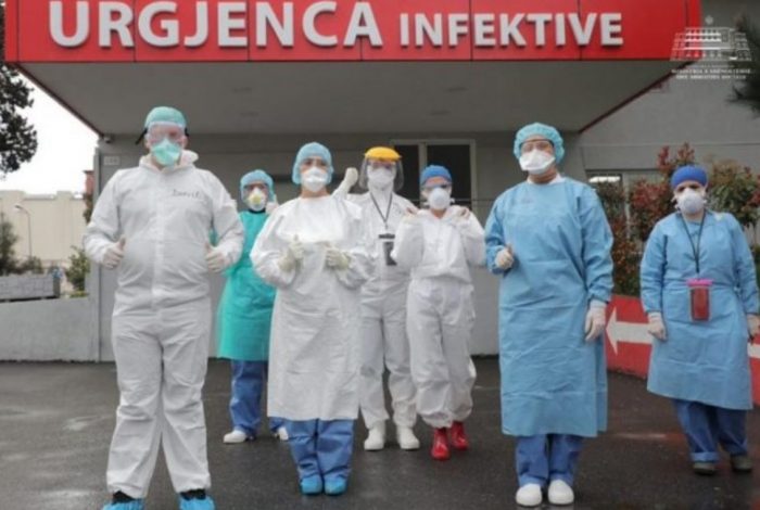 KORONAVIRUSI/ Shqipëria kalon 20,000 të infektuar, 493 viktima në 8 muaj pandemi
