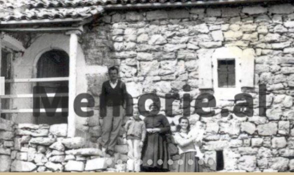 DOSSIER/ Dëshmia e ish-emigrantit: Pasi më mbajtën një vit në vilat sekrete të Sigurimit, më arrestuan, duke më akuzuar se gjatë…