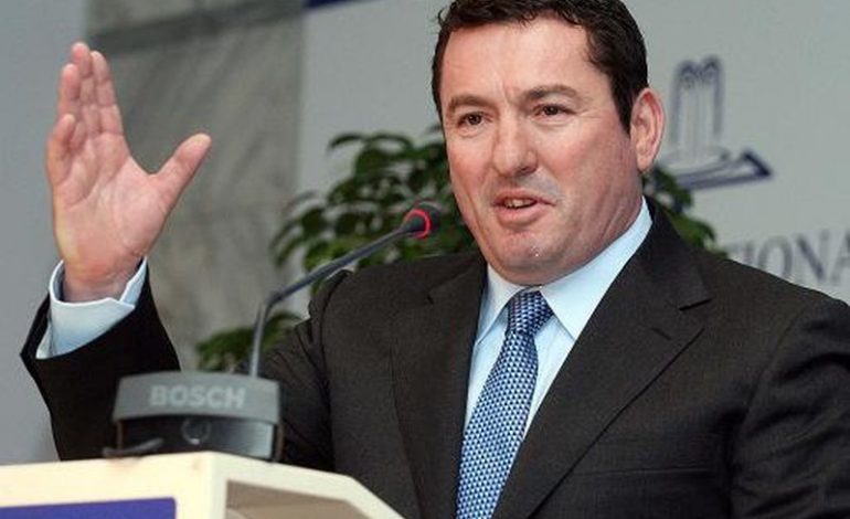 NUK U PËRFSHI NË LISTAT E PD PËR VLORËN/ Dashamir Tahiri “kërcënon Bashën”: S’kam qënë kurrë pjesë e asnjë pazari por…