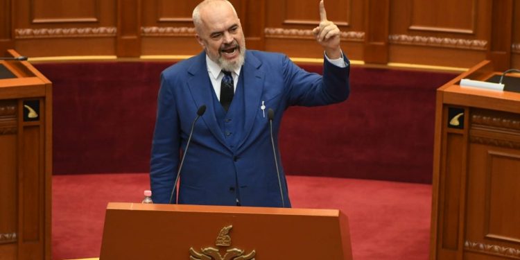 “AH, LUL…”/ Rama i përgjigjet Bashës: Je mes gropës së Saliut dhe grepit të Likes për tiganin e Monës