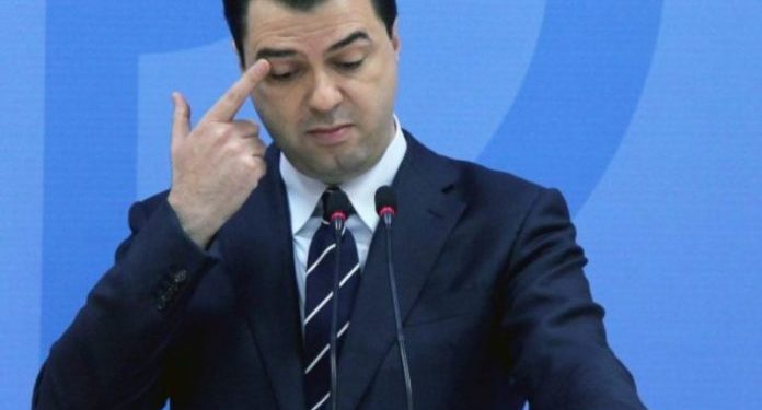 NUK LODHET/ Basha prej ditësh del e lexon të njëjtin plan: Rama të na dëgjoj neve