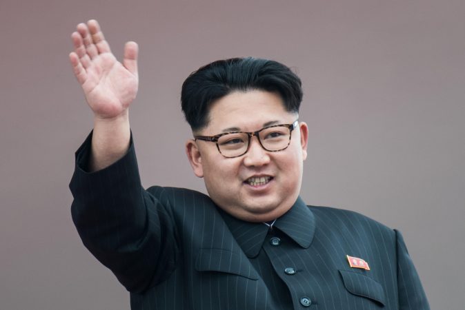 PARADË USHTARAKE ME RAKETA BALISTIKE/ Kim Jong-un: Jemi çliruar nga Covid-19, në vend nuk ka asnjë rast