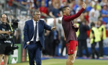 "CR7 NUK DO TË PËRFUDOJË SI RONALDINHO"/ Trajneri i Portugalisë vë bast: Mund të luajë deri 40 vjeç
