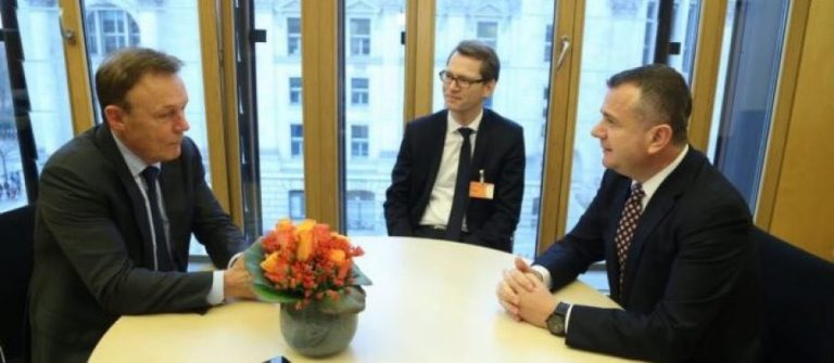 NDAHET NGA JETA ZV.PRESIDENTI GJERMAN/ Balla: I tronditur për ndarjen papritur nga jeta të kolegut, Thomas Oppermann