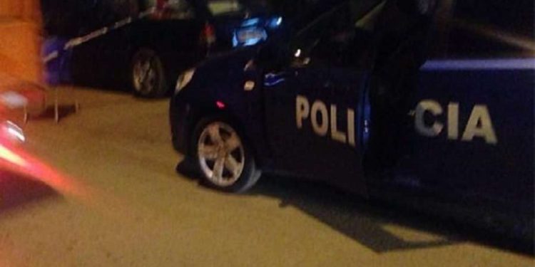 TË SHTËNAT NË VLORË/ Policia: 26 vjeçari qëlloi me pistoletë në ajër, shoku i tij… (EMRI)