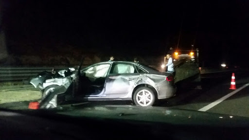 AKSIDENT I FRIKSHËM NË ELBASAN/ Tre të plagosur. Shihni pamjet nga vendi i ngjarjes (FOTO)