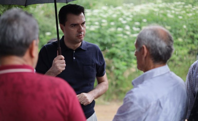 BANORËT I QAHEN KREUT TË PD/ Aman o zoti Basha kur do bëheni kryeministër, se nuk durohet më. Vetëm ti mendon për ne (FOTOT)