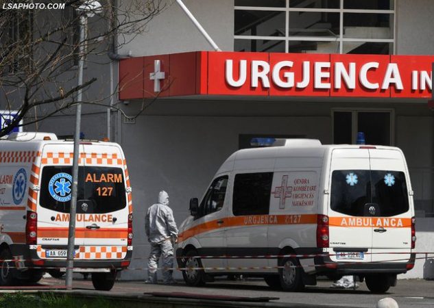 KORONAVIRUSI/ Rriten rastet e rënduara nga rrethet me COVID-19, 3 urgjenca brenda orës tek Spitali Intekfiv