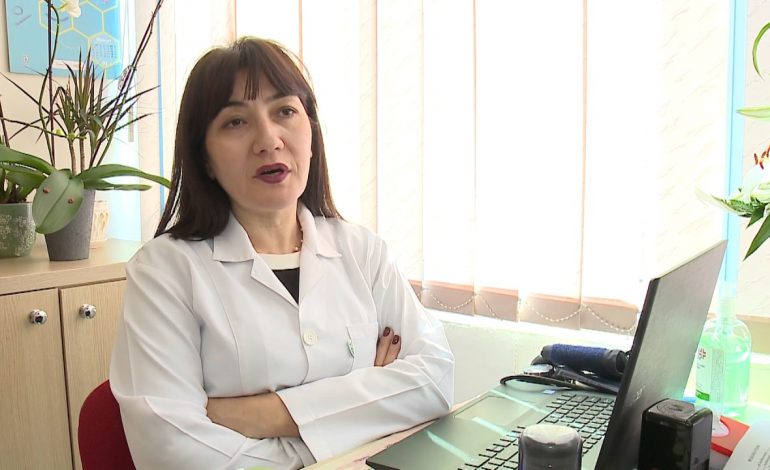 KORONAVIRUSI/ Mjekja Bruna Shiroka: Covid-19 shkakton pasoja edhe me temperaturë të lehtë