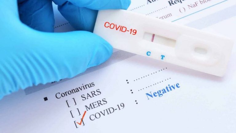 COVID-19 SËRISH NË BERAT/ Infektohen 19 mësues dhe 6 nxënës