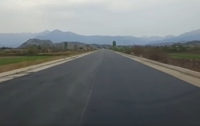 THUMBON VOLTANA ADEMIN/ Rama publikon pamjet nga rruga e re e Velipojës: Ta gëzojnë shkodranët që u erdhi nga s’e pritën, pasi votuan 30 vite ata që i lanë pa rrugë (VIDEO)