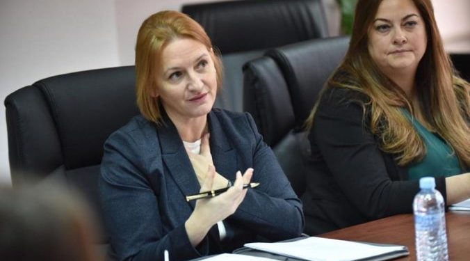 LEVIZJA NË QEVERI/ Denaj zbulon arsyen dhe falenderon Ikonomin: Me largimin jashtë…