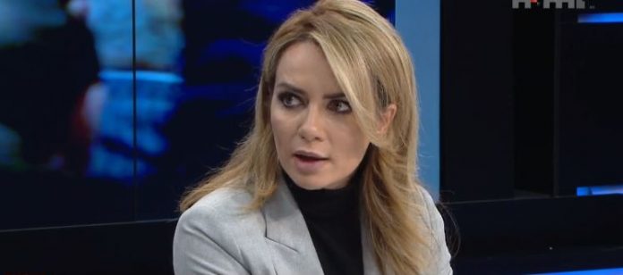 BASHA KRYEMINISTËR? Aktori i humorit “provokon” Grida Dumën: E ka koefiçentin 12, njëlloj si të fitojë Delvina ndaj Real Madrid (VIDEO)