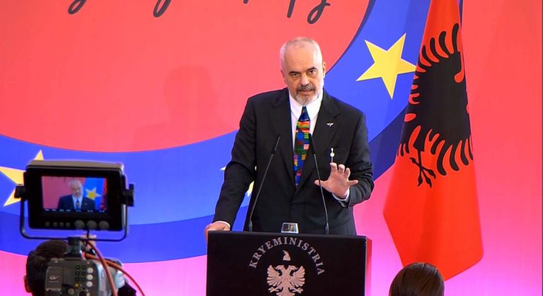 “NUK KA BURRË QË MUND TA VONOJË”/ Rama flet sërish për “shengenin rajonal”: Do zhbëjmë kufijtë! Ja rruga e vetme që Serbia…