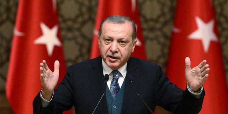KARIKATURAT E ERDOGAN NGA “CHARLIE HEDBO”/ Reagon Turqia: Sulmi nuk është as humor dhe as liri e shprehjes