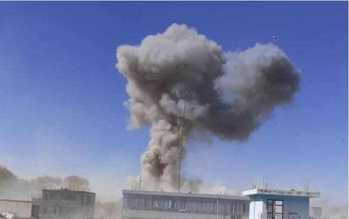SULM TERRORIST NË AFGANISTAN/ Shpërthen bomba pranë selisë së Policisë, 15 të vdekur dhe mbi 150 të plagosur