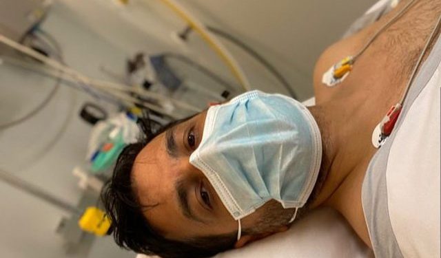I INFEKTUAR ME COVID-19/ Këngëtari shqiptar publikon foton nga spitali: Kurrë se kam besuar këtë virus POR…