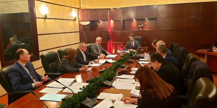 NGRITJA E GJYKATËS KUSHTETUESE/ KLP thirrje prokurorëve: Kush ka kaluar vettingun, të aplikojë për vendet vakante