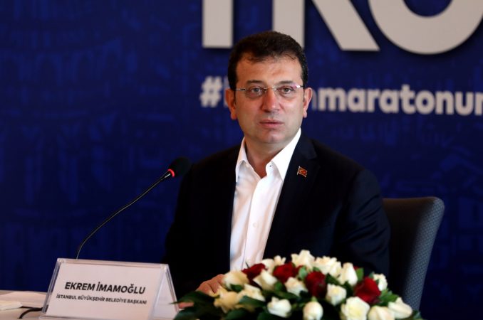 KORONAVIRUSI/ Infektohet me COVID-19 kryebashkiaku i Stambollit, shifra në rritje nga një prej qendrave të Turqisë