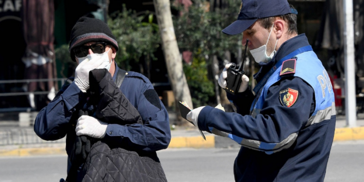 MASKAT ME DETYRIM/ 644 të gjobitur në 24 orët e fundit, policia…