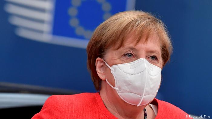 “REDUKTONI KONTAKTET! TAKONI SA MË PAK NJERËZ”/ Angela Merkel thirrje gjermanëve: Betejën me Covid e kemi vetë në dorë