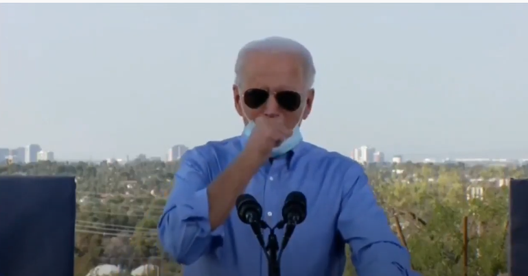 VIDEOLAJM/ Çfarë ka Joe Biden? Kandidati 78-vjeçar për President në SHBA heq maskën dhe KOLLITET