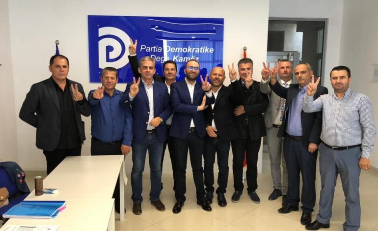 DETAJE NGA VOTIMI NË PD/ Shumë KONTESTIME për EMRAT e njohur. Qindra vota KUNDËR për Pampurin, Tabakun dhe…