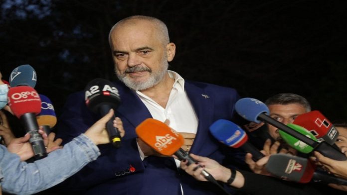 “PROBLEMI I SHQIPTARËVE ËSHTË ILIR META”/ Rama: Ftoj mësues, fermerë apo artistë që të kandidojnë për PS. Jemi…