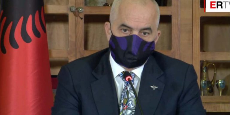 BILETAT E 120 KUKSIANËVE/ Rama: S’e kam një mundësi të tillë, por s’do jetë fluturim me taksat e qytetarëve
