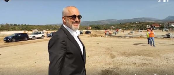 RINDËRTIMI/ Rama në kantierin në Thumanë: Investimet po kryhen nga vetë donatorët. Roli i qeverisë…