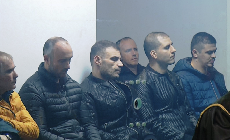 AKUZOHET PËR NJË SERI VEPRASH TË RËNDA/ Shtyhet sërish gjyqi në GJKKO për Emiljano Shullazin, shkak mungesa e avokatëve